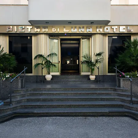 Pietra Di Luna 4*