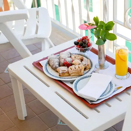 Pietra Di Luna Отель 4*