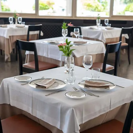 Hotel Pietra Di Luna