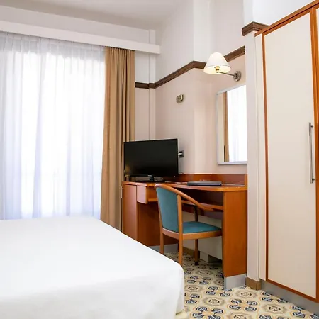 Pietra Di Luna 4*