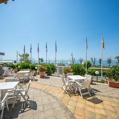 Hotel Pietra Di Luna