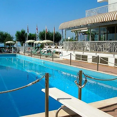 Pietra Di Luna 4*
