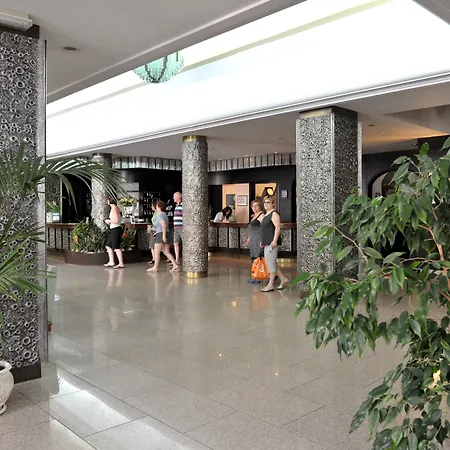 Pietra Di Luna Hotel 4*