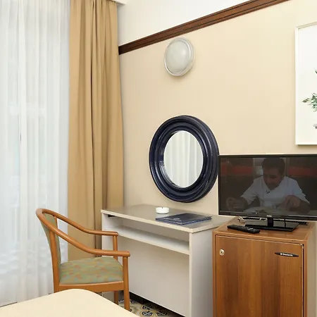 Hotel Pietra Di Luna