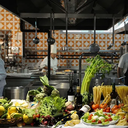 Pietra Di Luna Hotel 4*