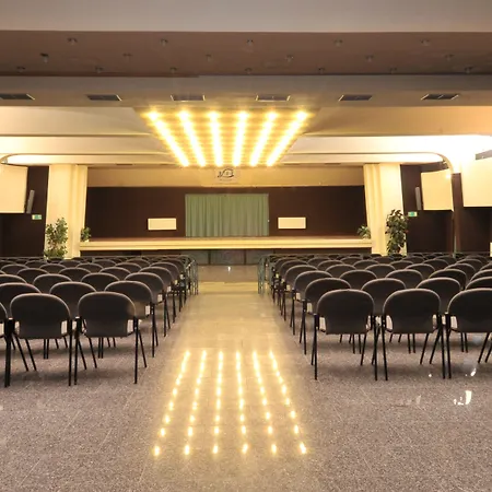 Pietra Di Luna Hotel 4*