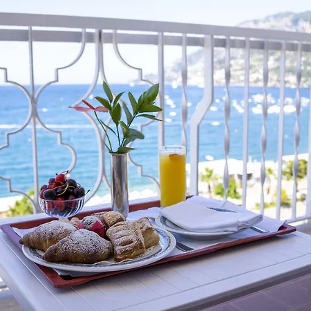 Pietra Di Luna Hotel