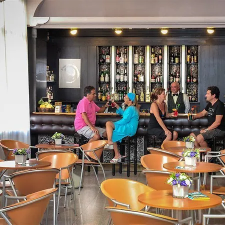 Pietra Di Luna Hotel 4*
