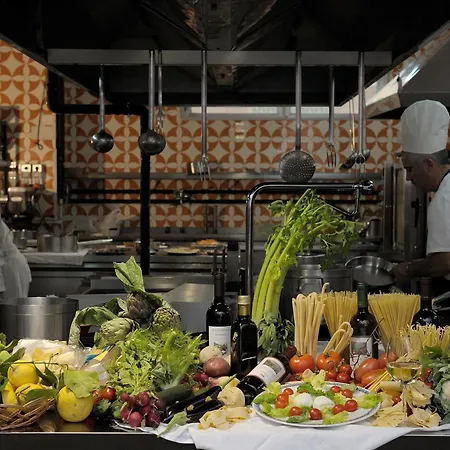 Отель Pietra Di Luna