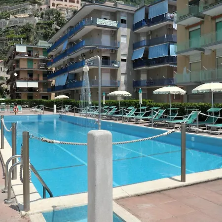 Hotel Pietra Di Luna