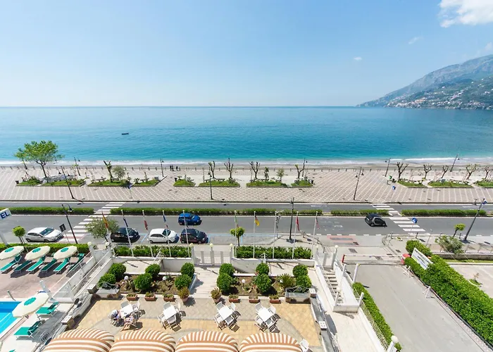 Hotel Pietra Di Luna