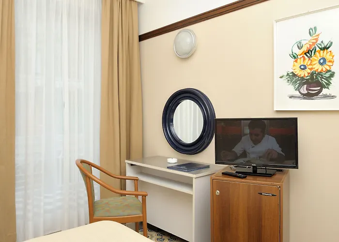 Hotel Pietra Di Luna