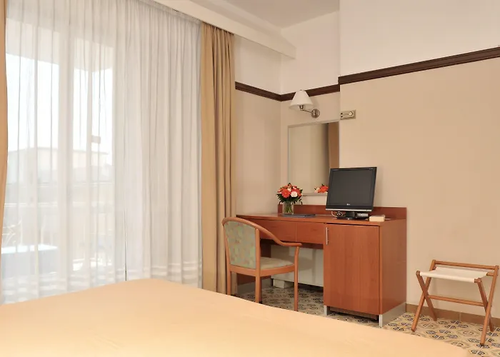 Pietra Di Luna Maiori