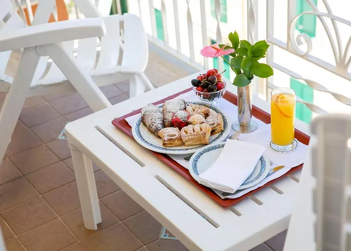 Pietra Di Luna Hotel 4*